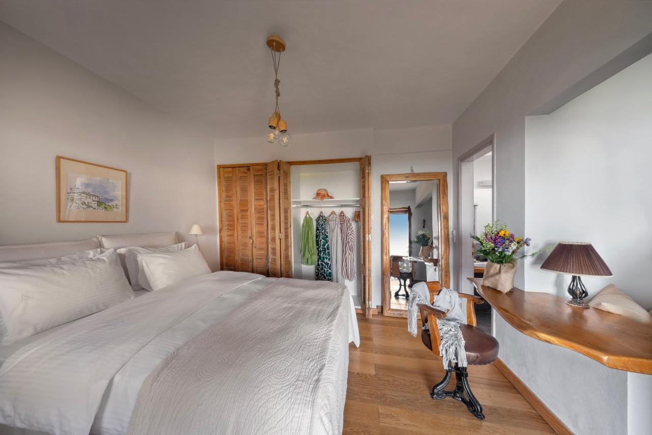 Sakali Mansion 5* Pinakátai